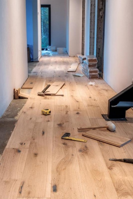 Les secrets d'une pose de parquet parfaite &agrave; Petit Rederching